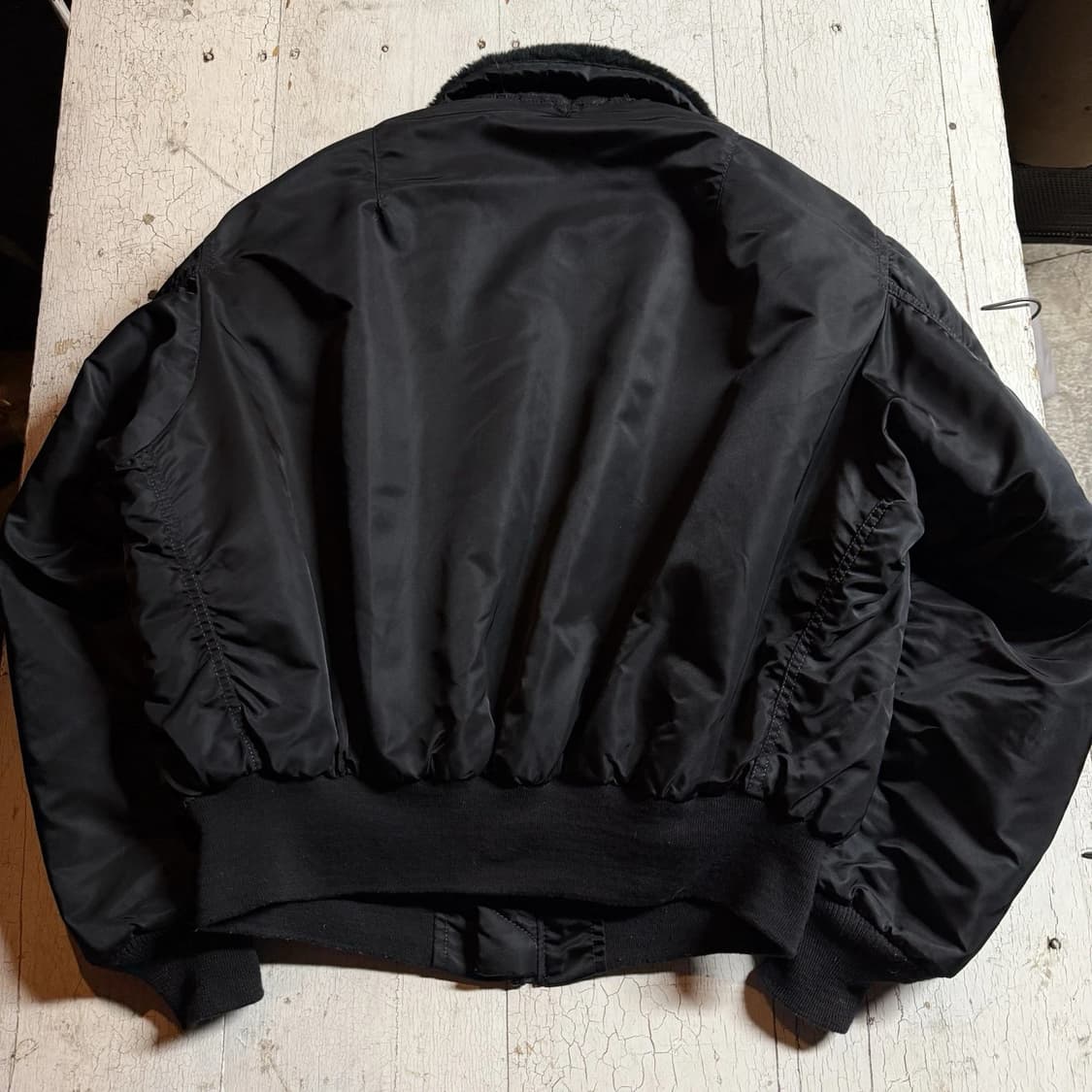 90s 알파 인더스트리 B-15 플라이트 재킷 상품이미지2
