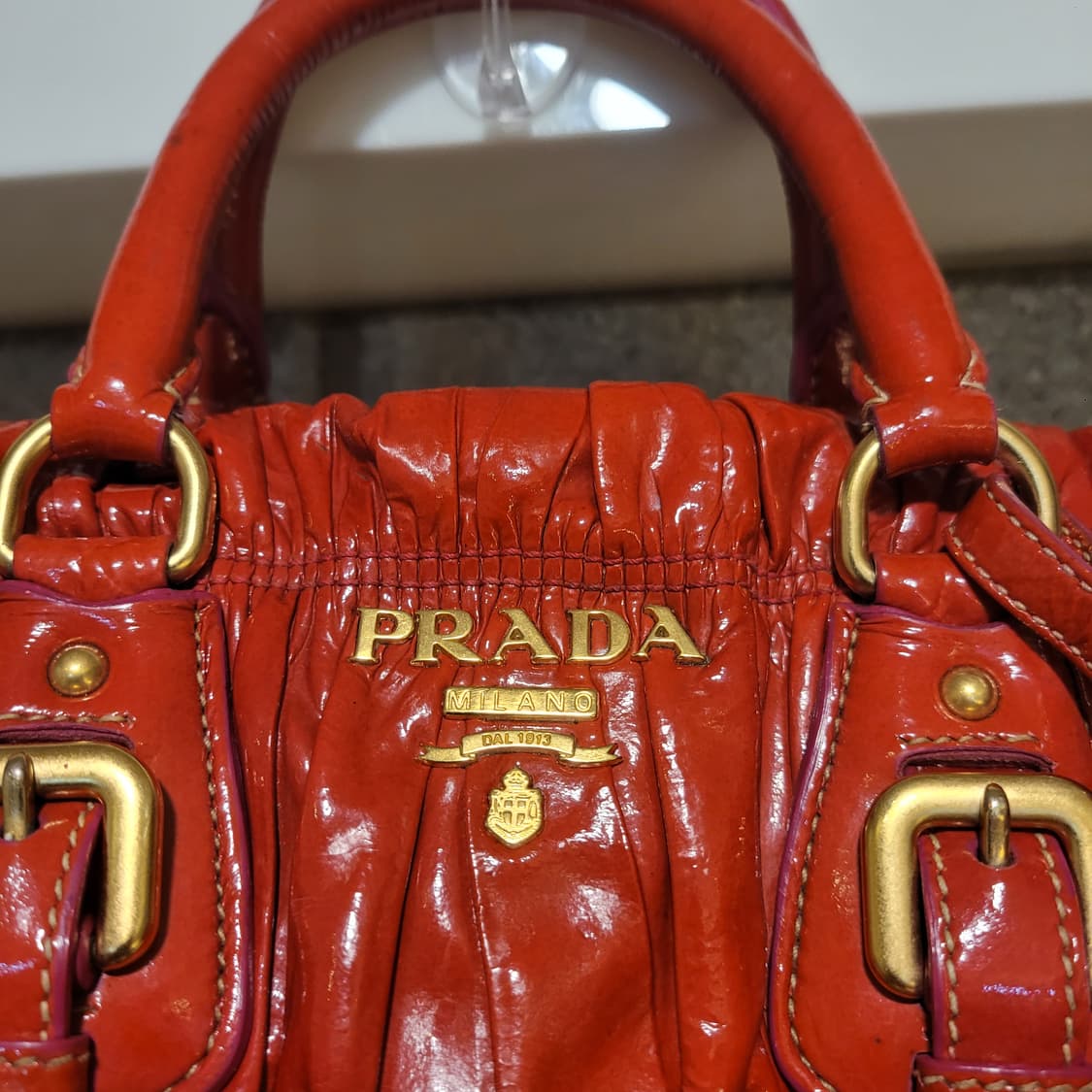 프라다 고프레 레더 숄더백 상품이미지3