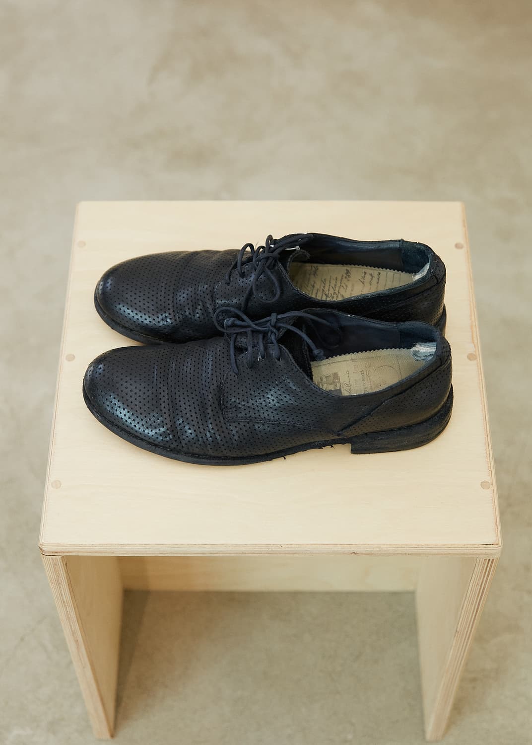 Punching Leather Derby Shoes 상품이미지1