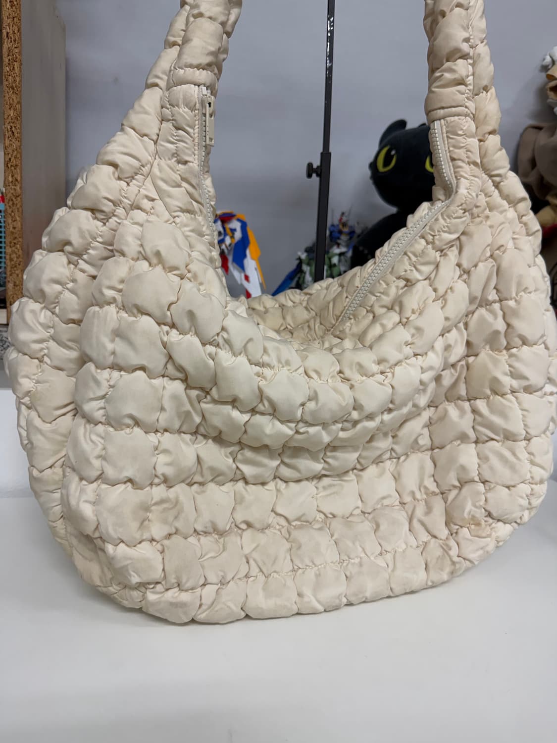 정품) COS 코스 퀼티드 오버사이즈 숄더백 상품이미지2