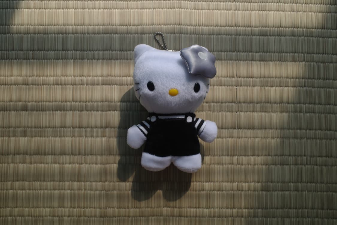 헬로키티 실버 에코백 봉제 인형 상품이미지2