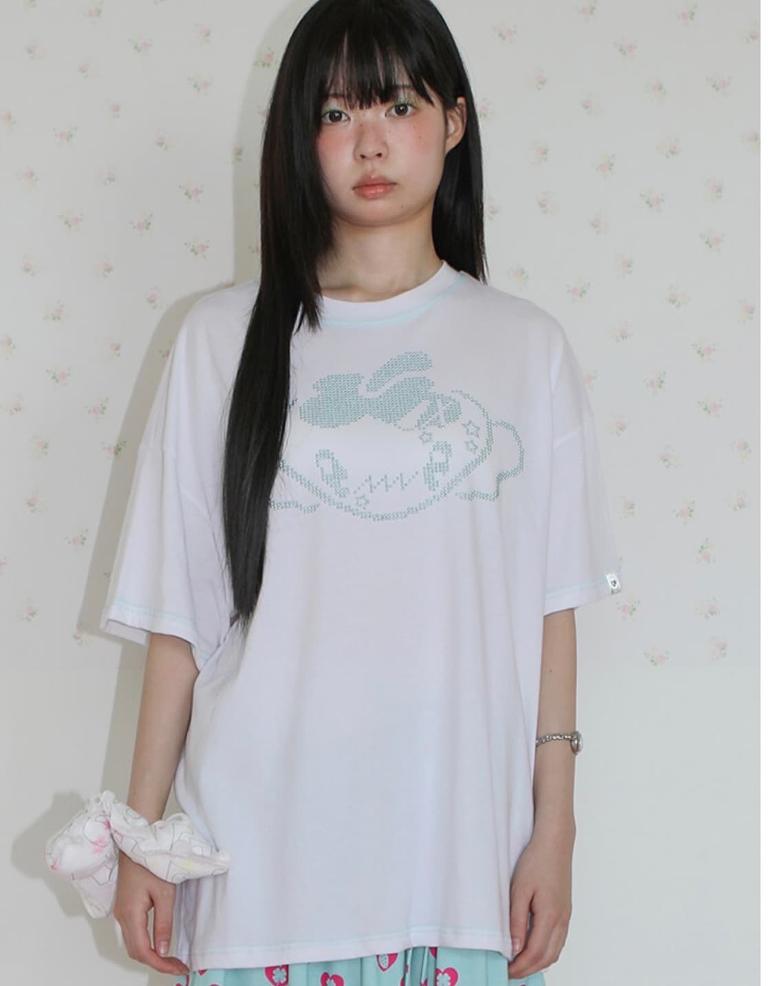 LUCKY BERRY OVERSIZED TEE WHITE 상품이미지1
