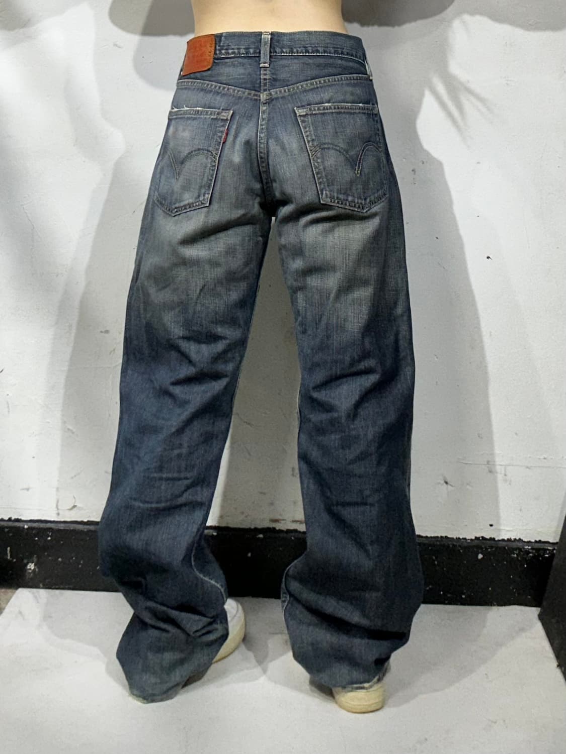 리바이스 503 흑청 가죽탭 워싱 와이드 데님 팬츠 청바지 31 상품이미지3