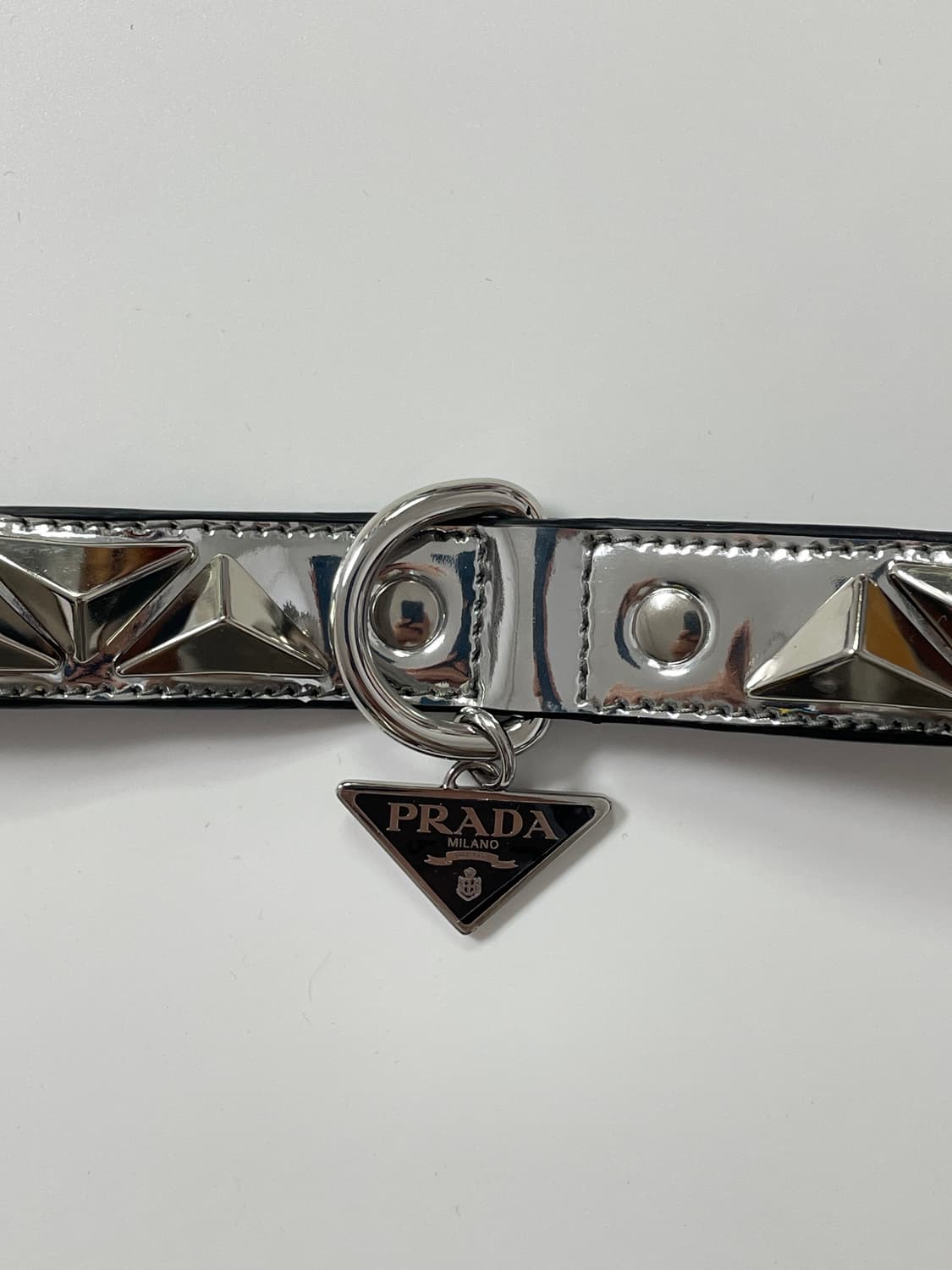새상품 프라다 강아지 목줄 목걸이 스터드 실버 상품이미지3