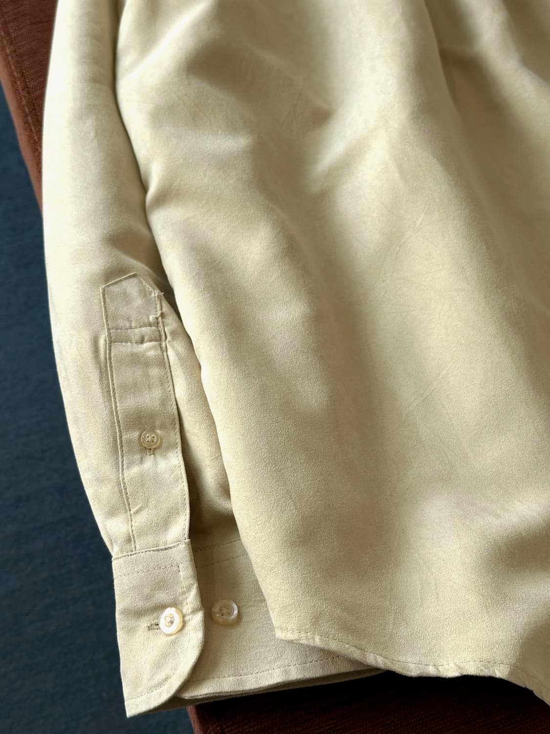 Fake suede fabric L/S shirt 상품이미지6