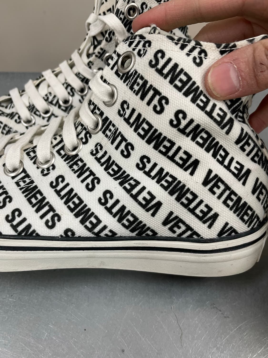 베트멍 우먼스 로고 컨버스 하이 36 상품이미지9