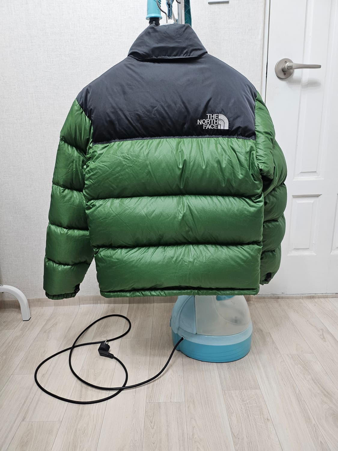 (85~90) ☆초대장급☆ 노스페이스 700눕시 [연그린] 구스다운패딩 상품이미지7