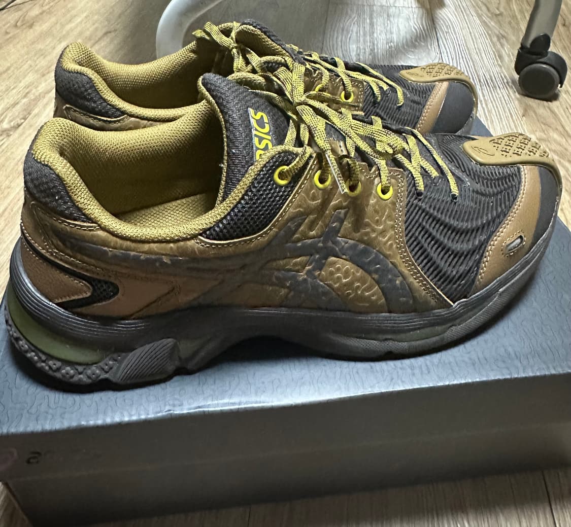 아식스 키코 젤키릴3 브론즈브라운 상품이미지1