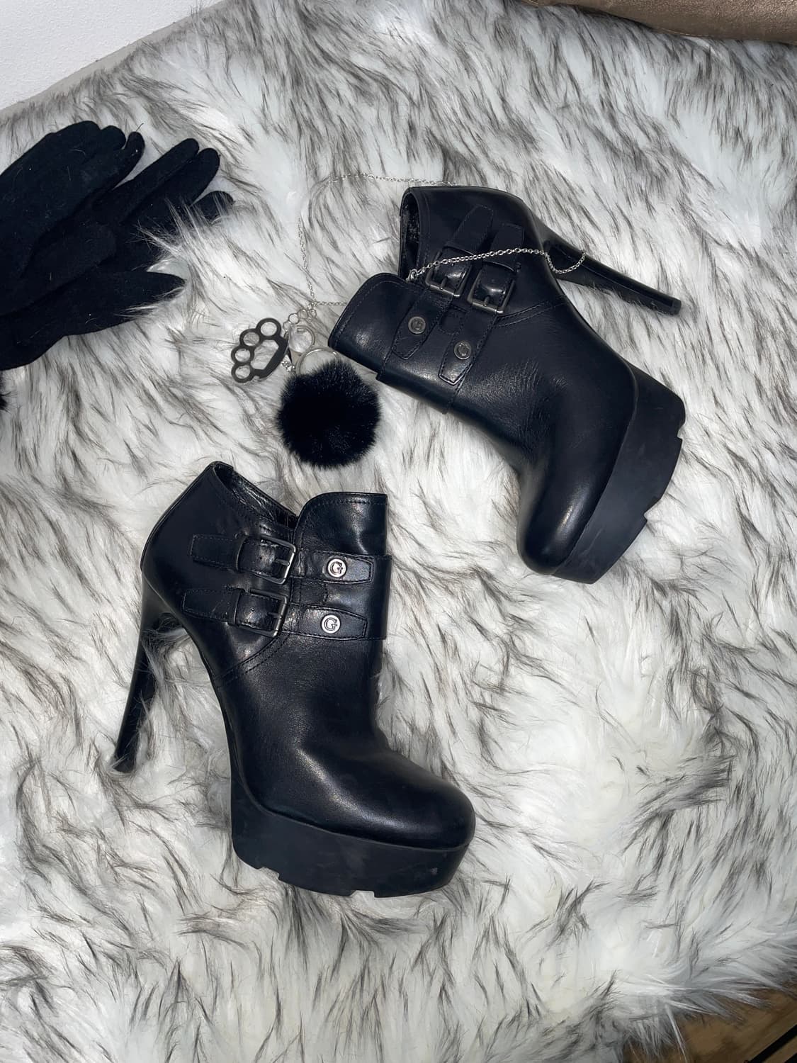 게스 버클디테일 가죽 앵클 부츠 갸루 상품이미지2