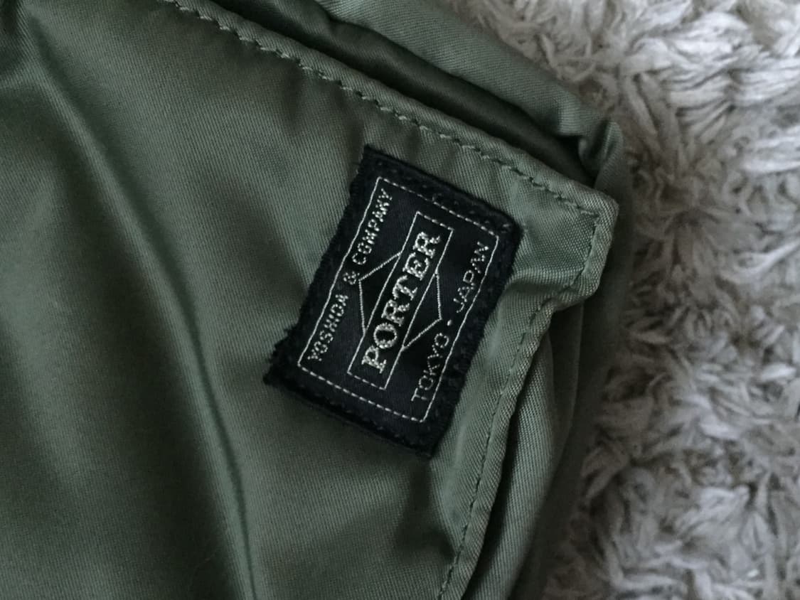 포터 탱커 숄더백 세이지그린 스몰사이즈 상품이미지4