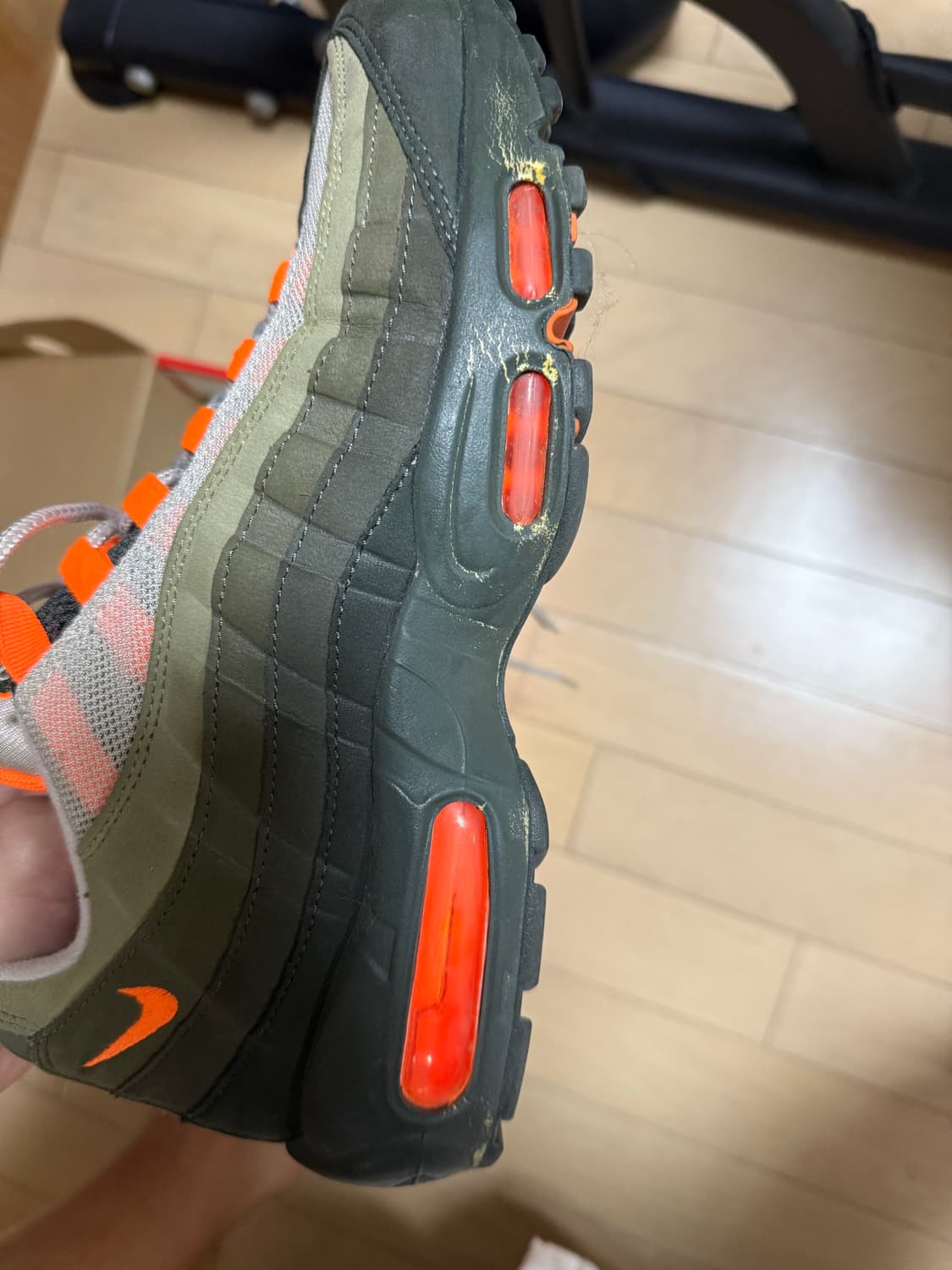 [275] 나이키 에어맥스 95 og 토탈 오렌지 상품이미지2