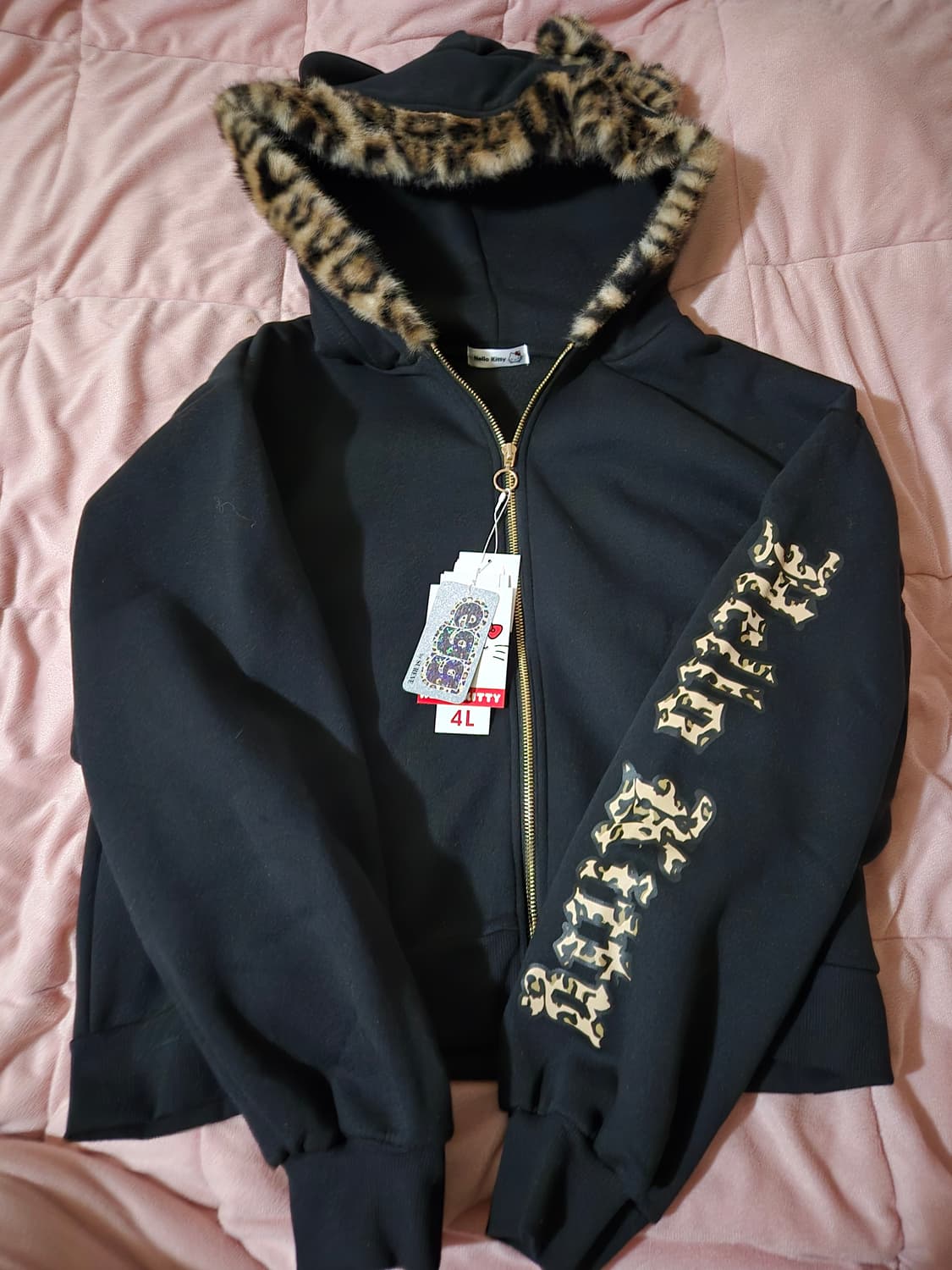 새상품) Avail 헬로키티 호피 퍼 후드집업 갸루 상품이미지3