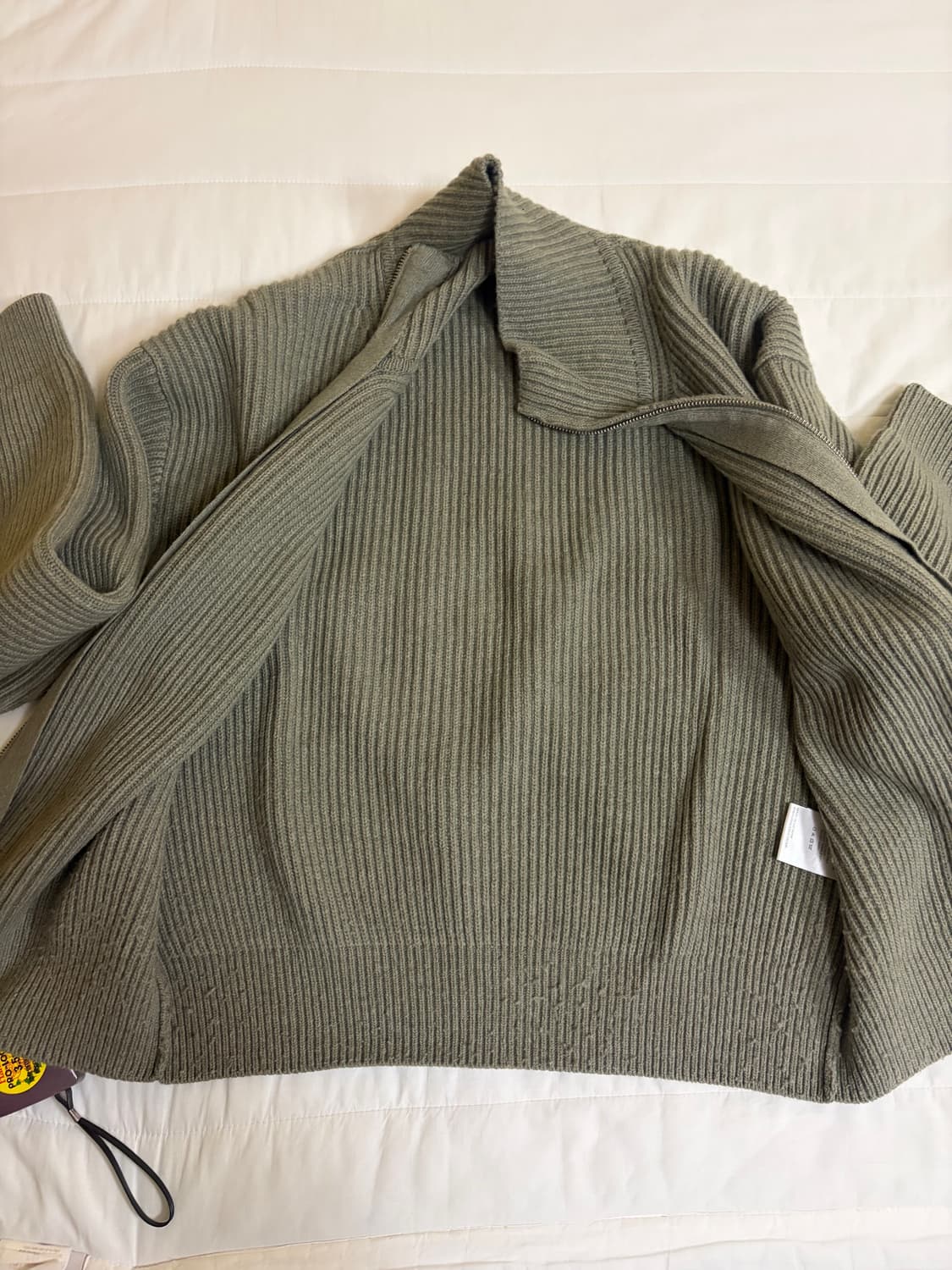 인사일런스 캐시미어니트집업 상품이미지2