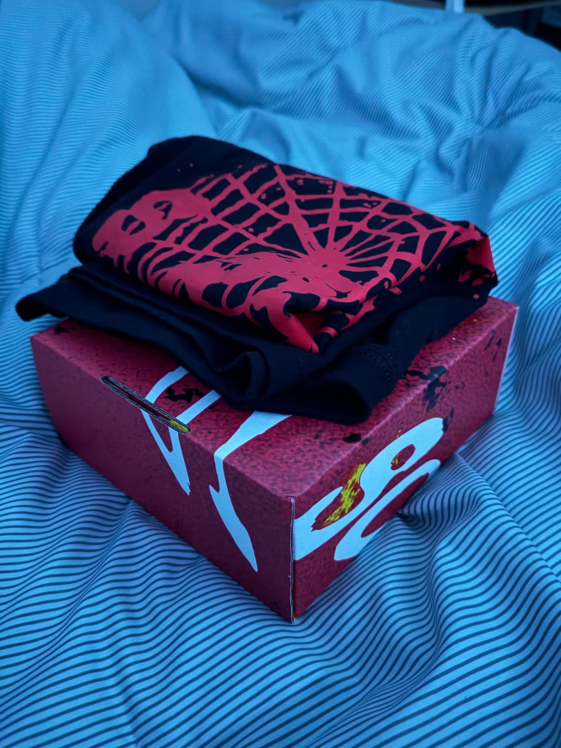 영떡 sp5der uy scuti 티셔츠 + cd 상품이미지5