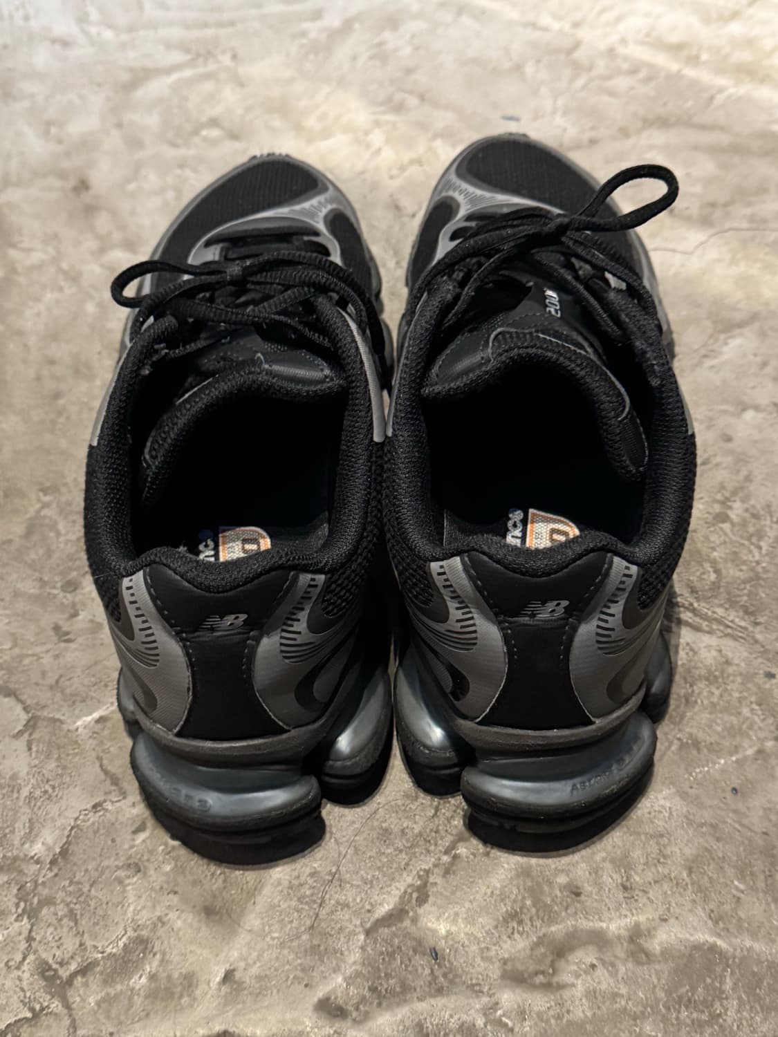 New Balance 뉴발란스 2000 블랙 / 285 상품이미지5