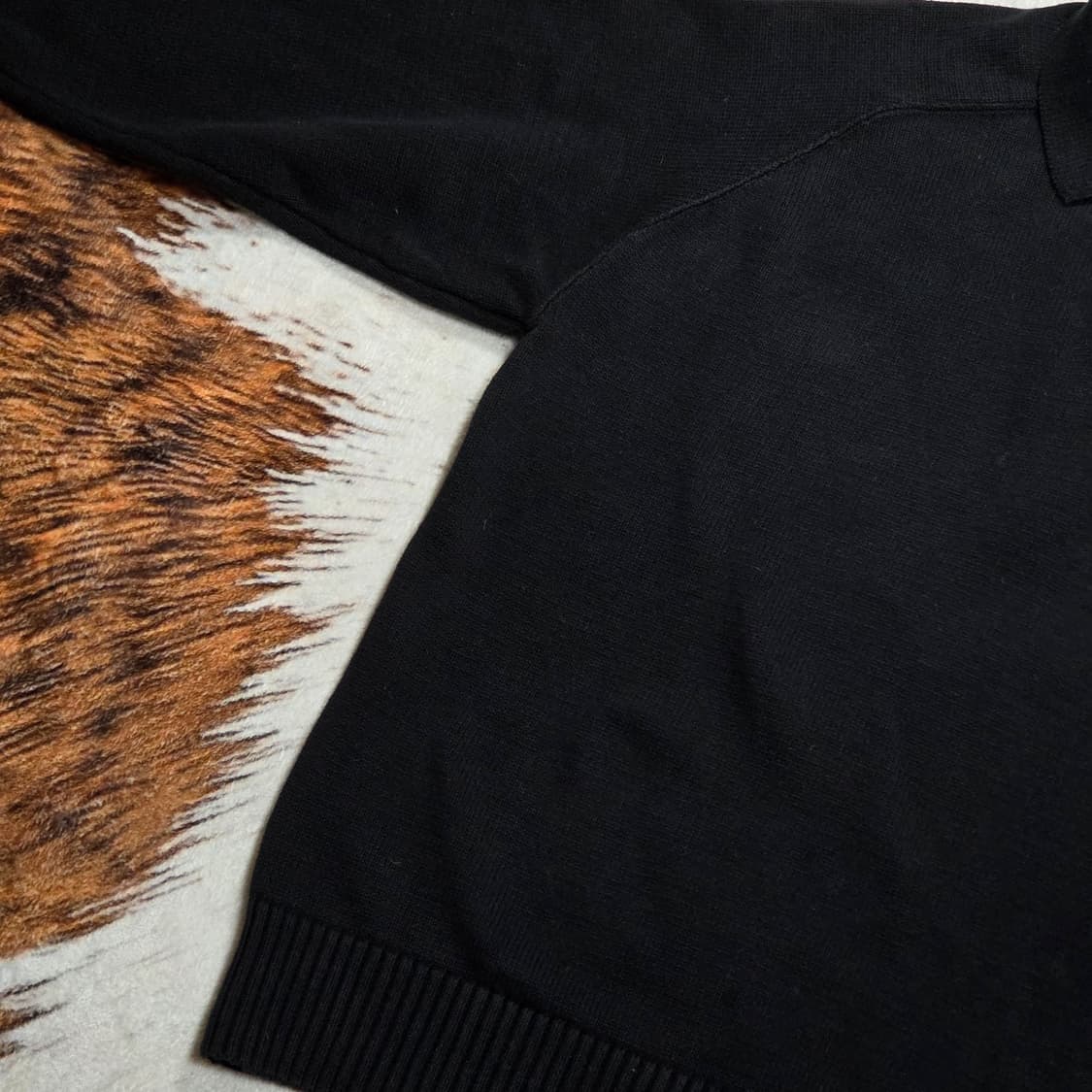 자라 블랙 카라 니트  상품이미지3