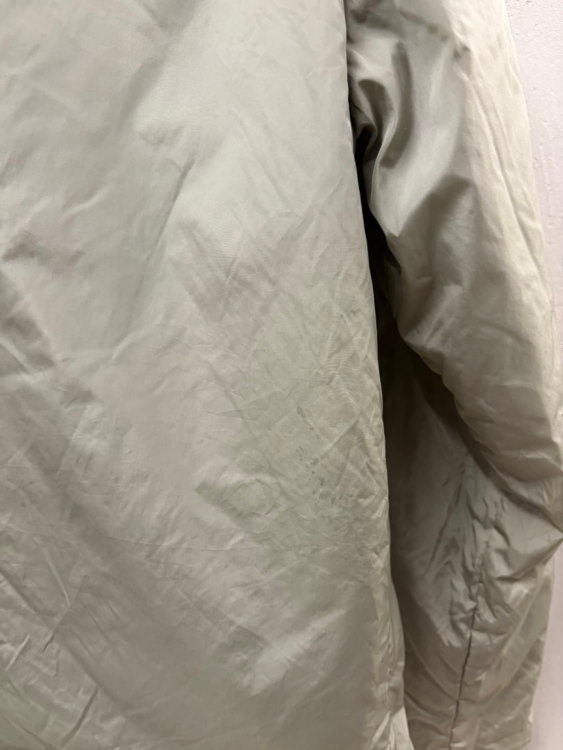 정품 프라다 민트색 남성용 봄버 자켓 M 상품이미지6