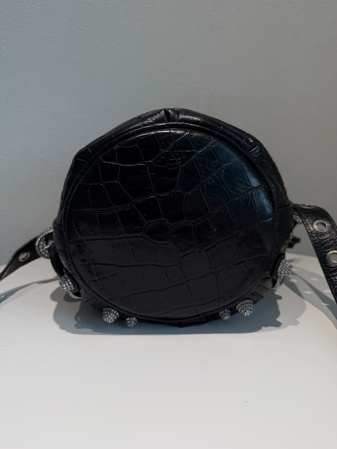 발렌시아가 르카골 버킷백 상품이미지7