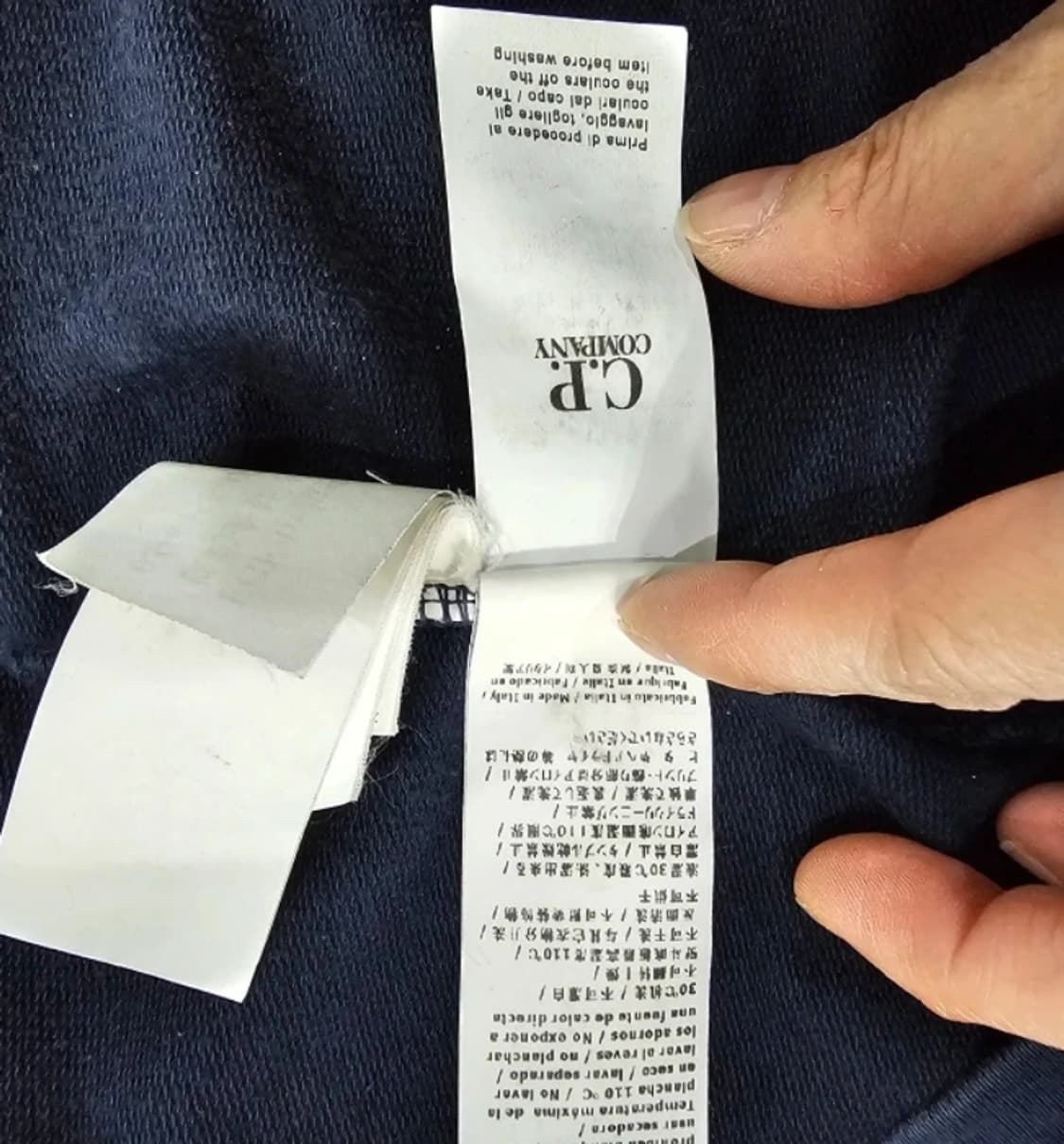 씨피컴퍼니 CP컴퍼니 네이비 맨투맨 L 상품이미지5