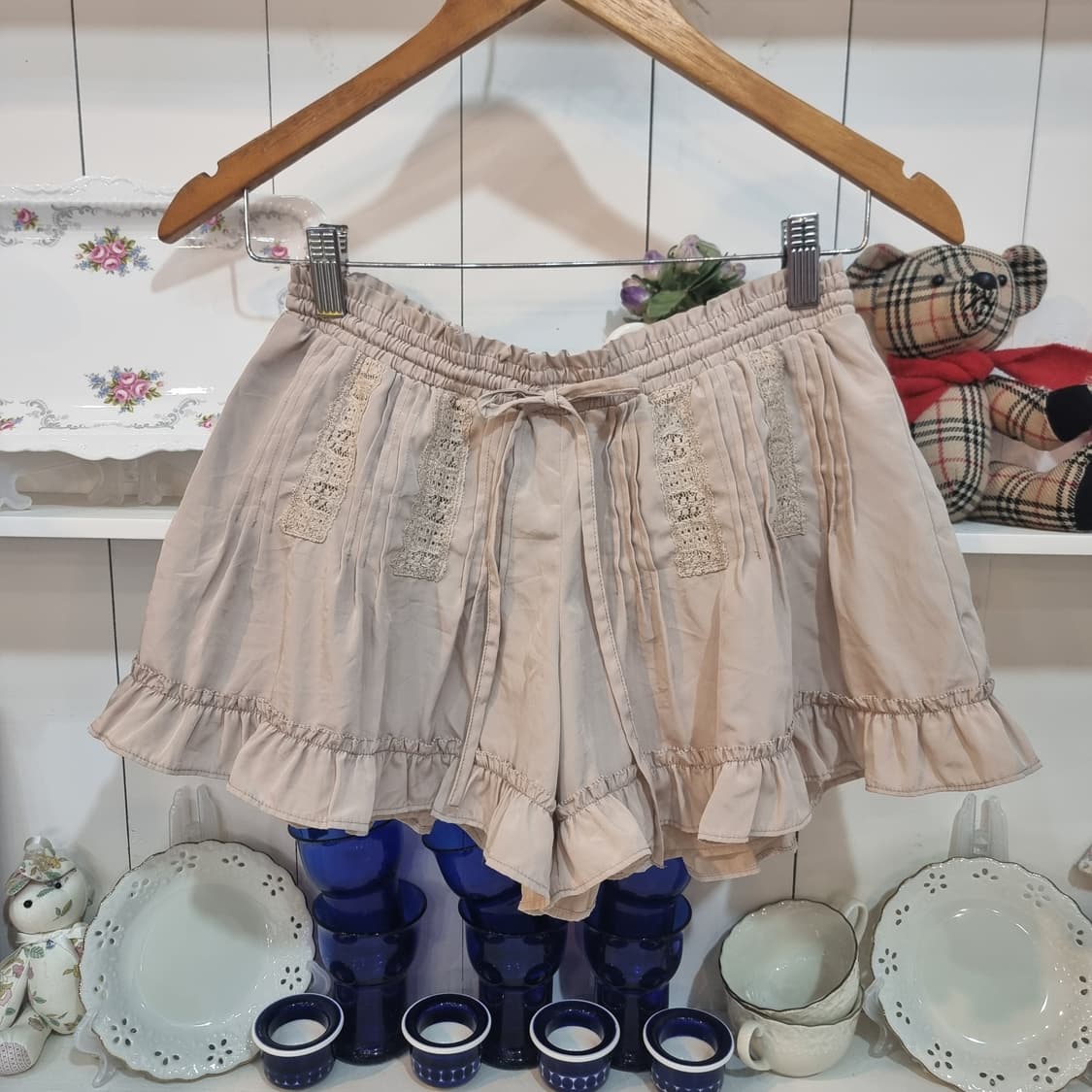 JILL STUART질스튜어트베이지 레이스 프릴 쇼츠 상품이미지1