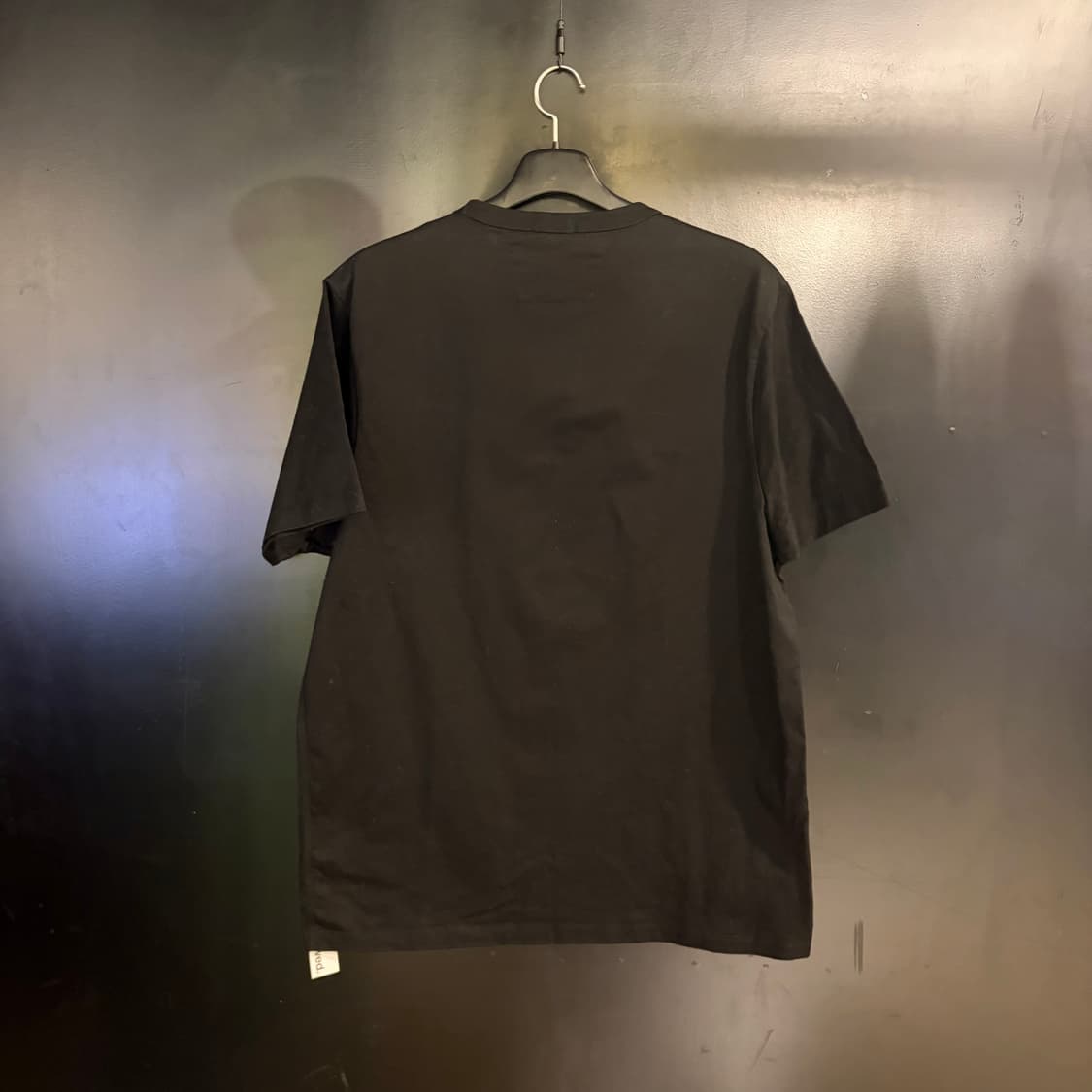 C.P.컴퍼니 센터 자수 로고 반팔티 상품이미지2