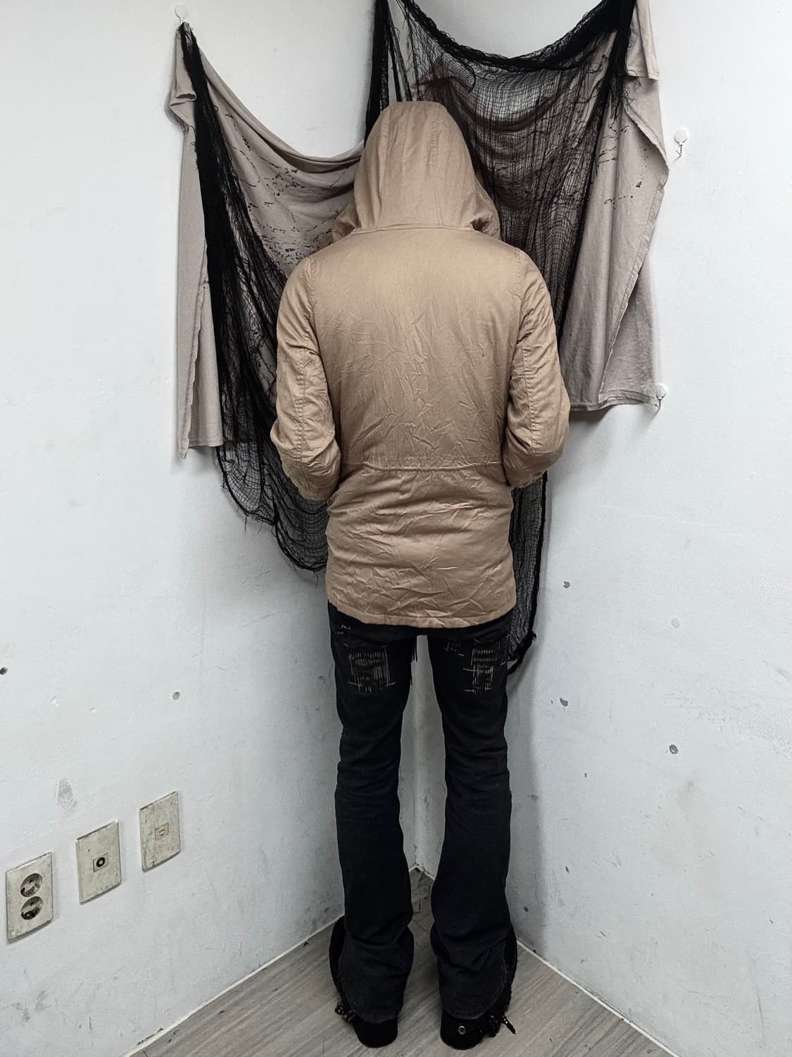 [MOUSSY] Y2K Mood Over-Fur Hoodie Parka 상품이미지4