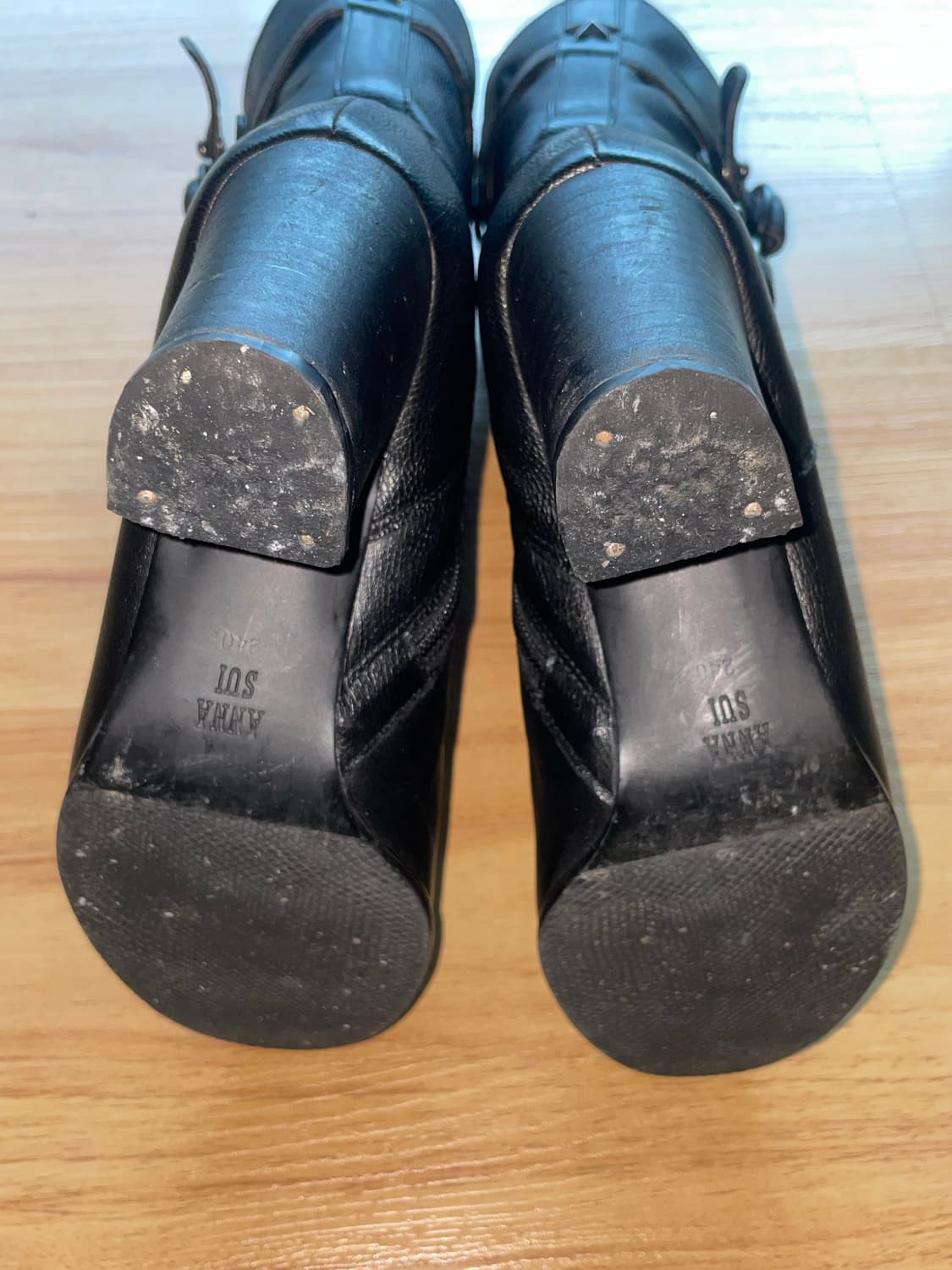 안나수이 나비 멀티버클 레더 부츠 상품이미지8