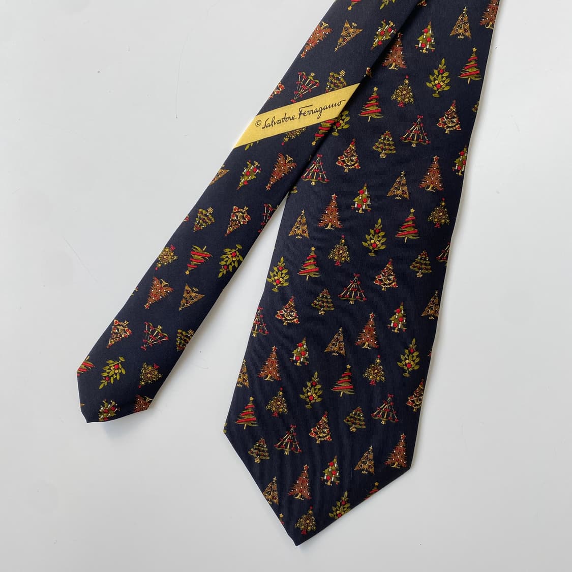 페레가모(Ferragamo) 명품 정품 넥타이 상품이미지1