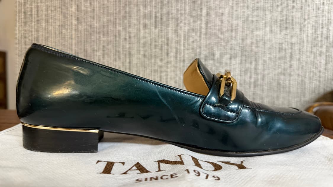 베카치노 탠디 골드 금장 체인 그린 페이던트 로퍼 235 구두 굽 2cm 상품이미지4