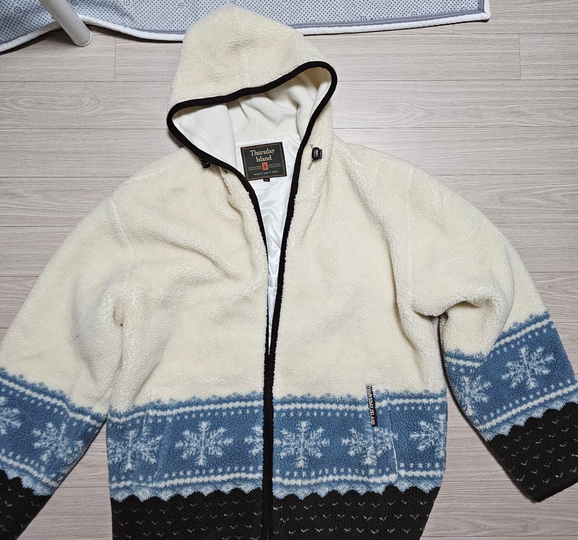 Thursday island 양털 후리스 노르딕 패턴 점퍼 105사이즈 상품이미지1