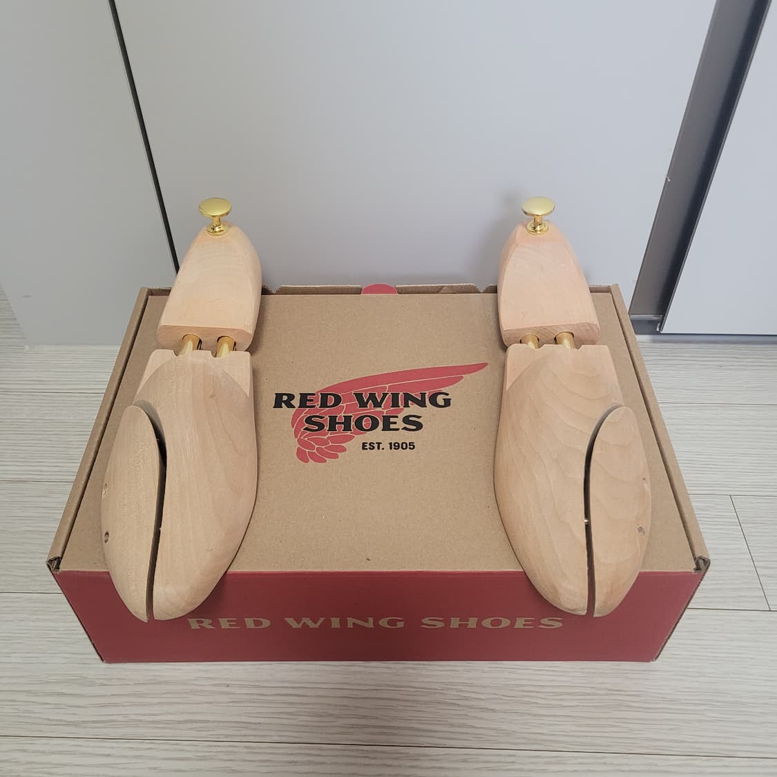 삼나무 슈트리 구두 265 ~ 275 사이즈 (조절가능) 상품이미지1