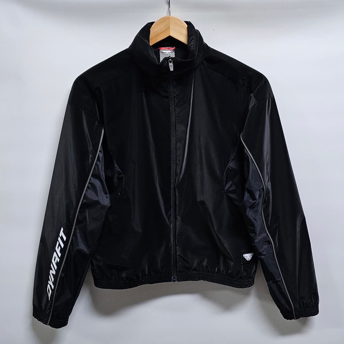 다이나핏 여성 글로시 웜업셋업 S (25년신상) 상품이미지2