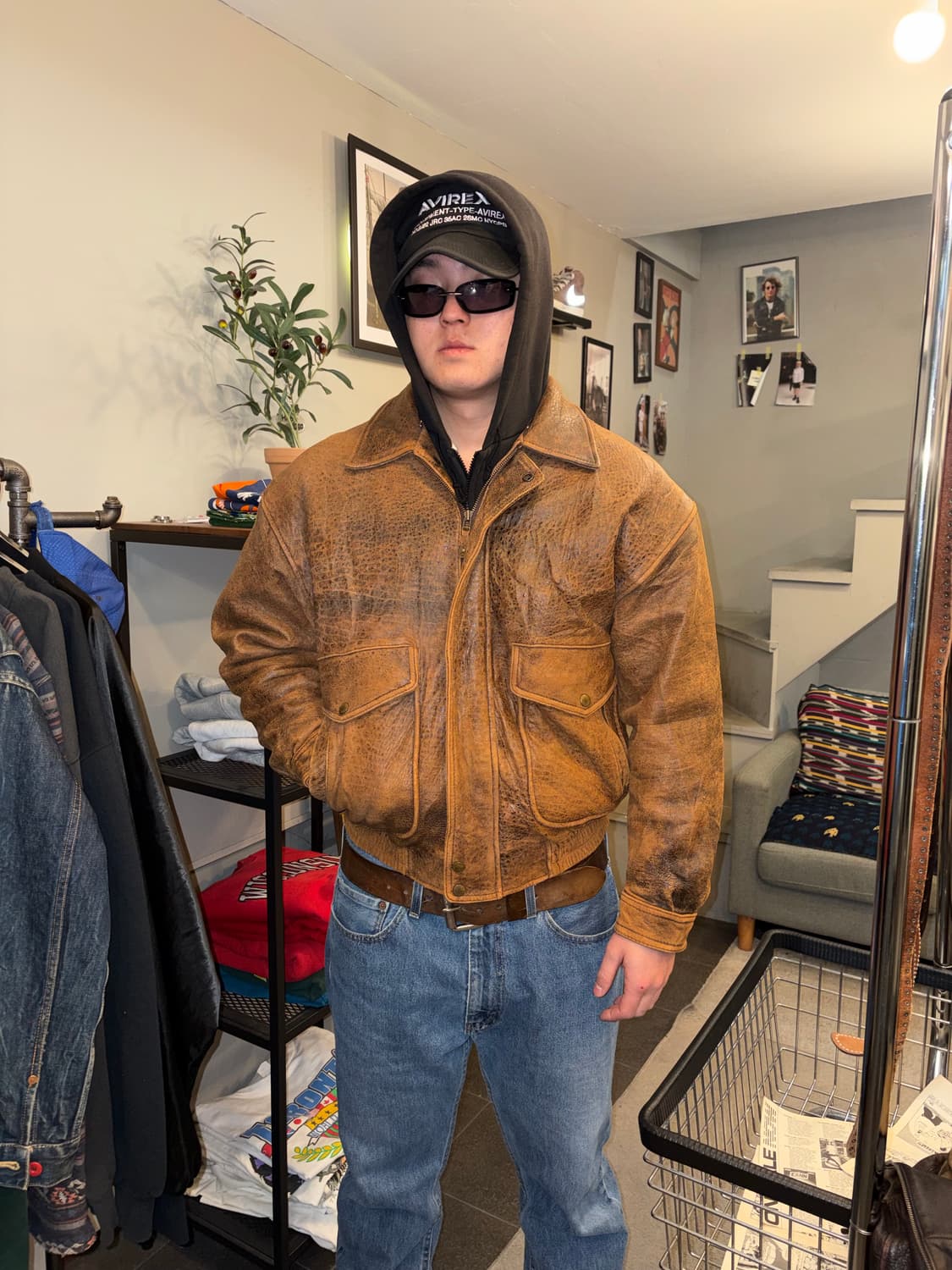 90’s Japanese cow-leather aged bomber  상품이미지2