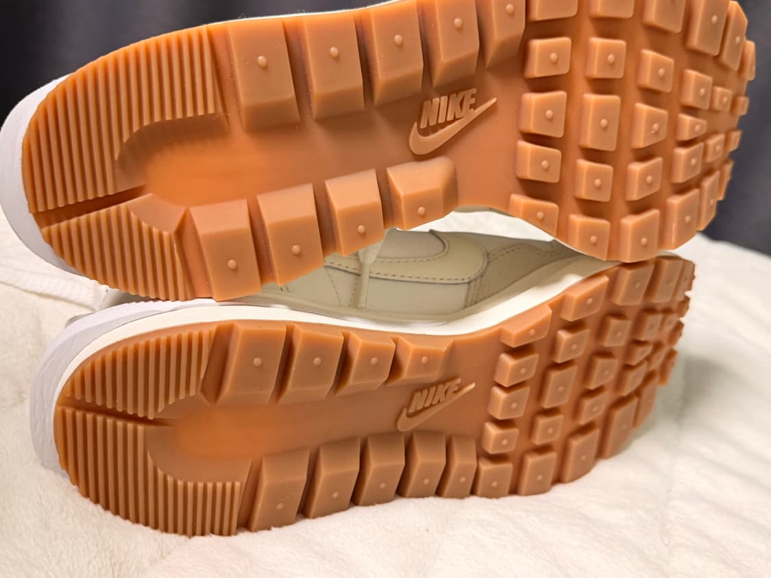 나이키 x 사카이 베이퍼와플 화이트 235 상품이미지6