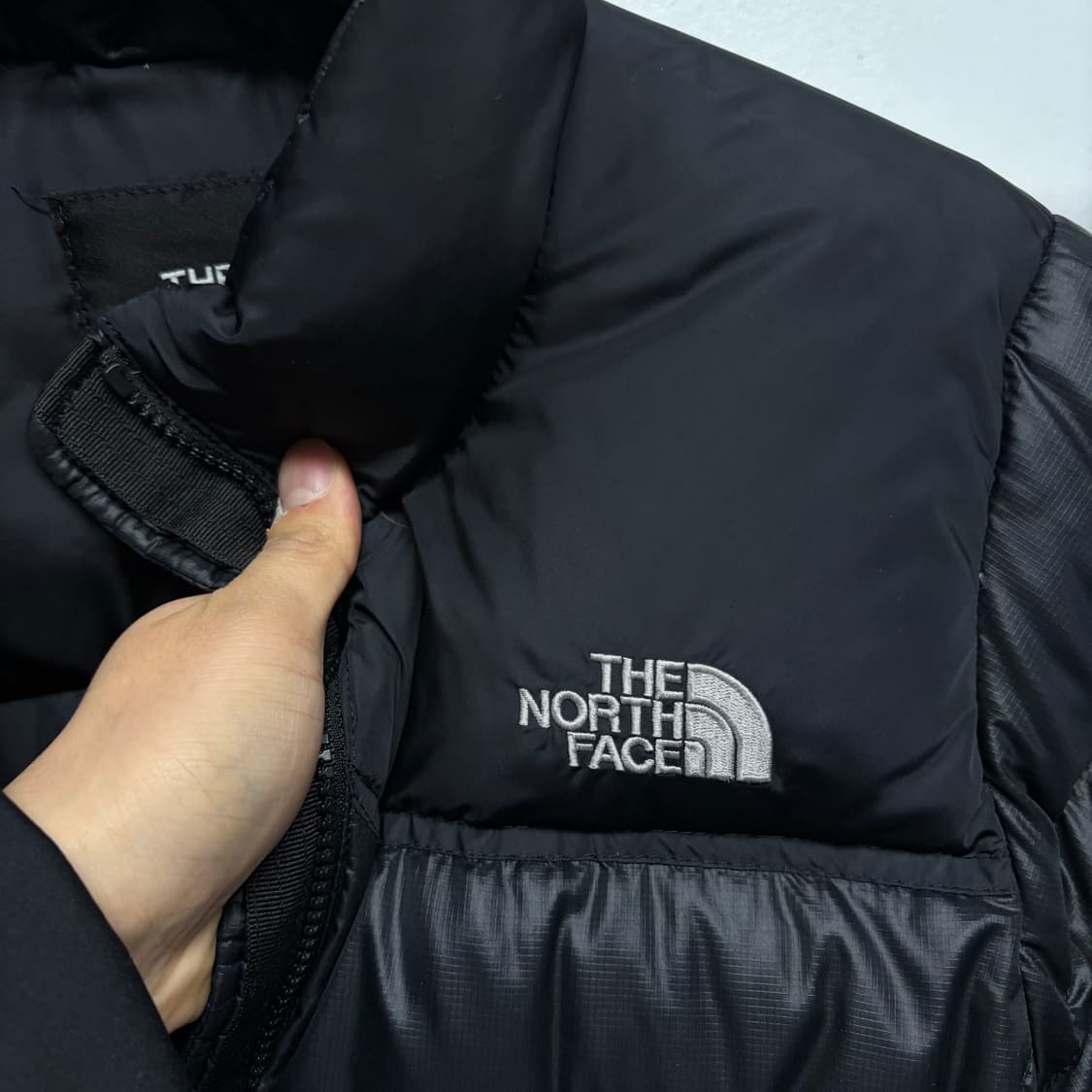 노스페이스 눕시 700 패딩 블랙 XS 상품이미지4