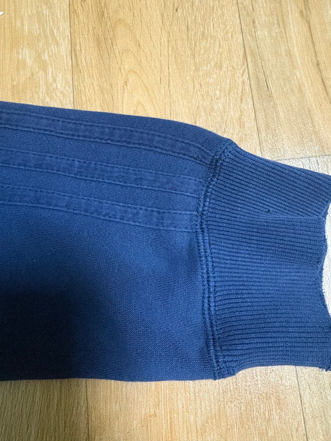 아디다스 트레포일 네이비 맨투맨 상품이미지4