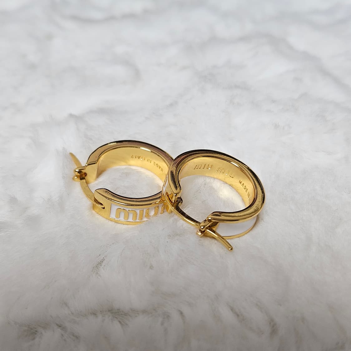 미우미우 뷰티 에나멜 링 귀걸이 상품이미지3