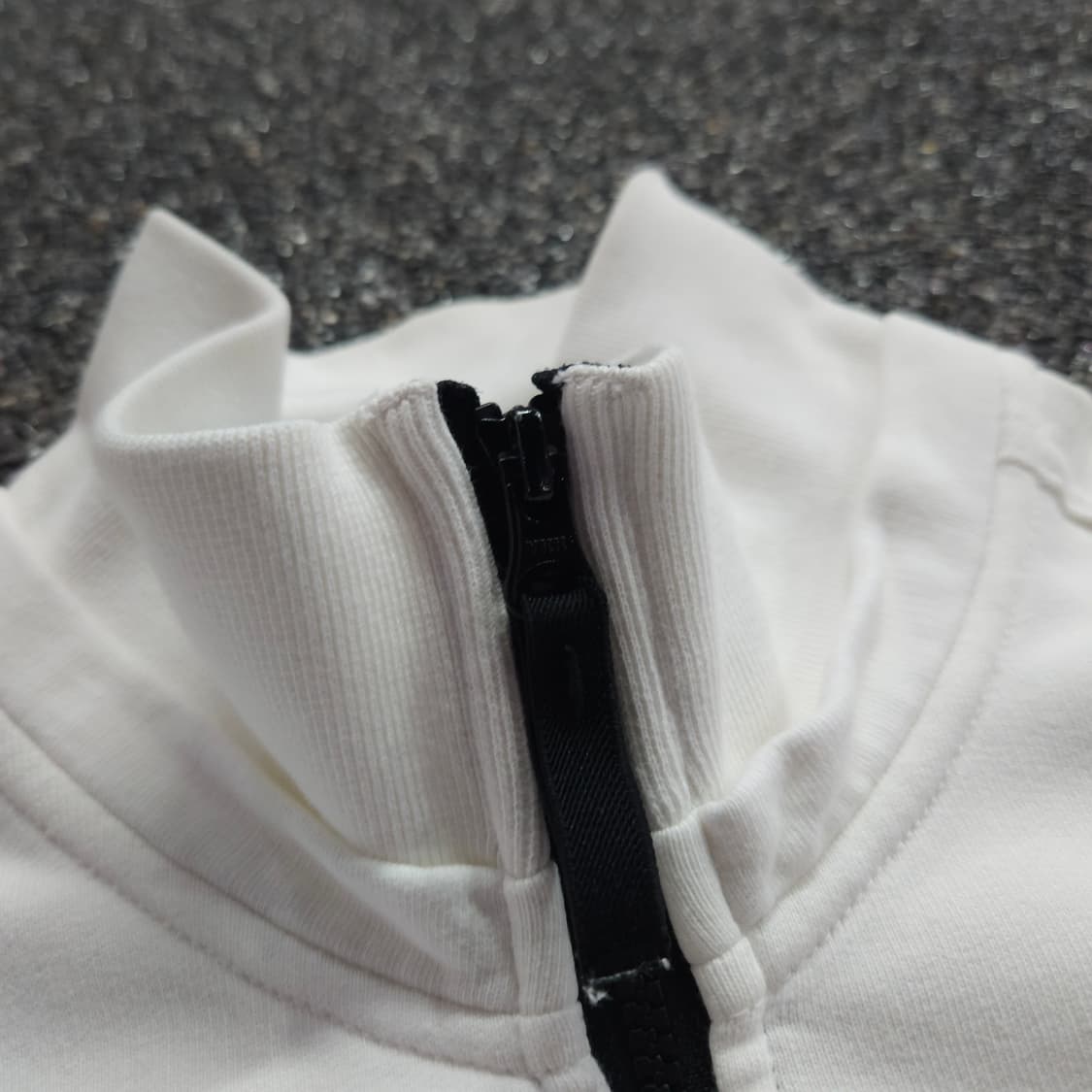 스톤아일랜드 와펜 빅로고 하프집업 스웻 셔츠 (M) 상품이미지5