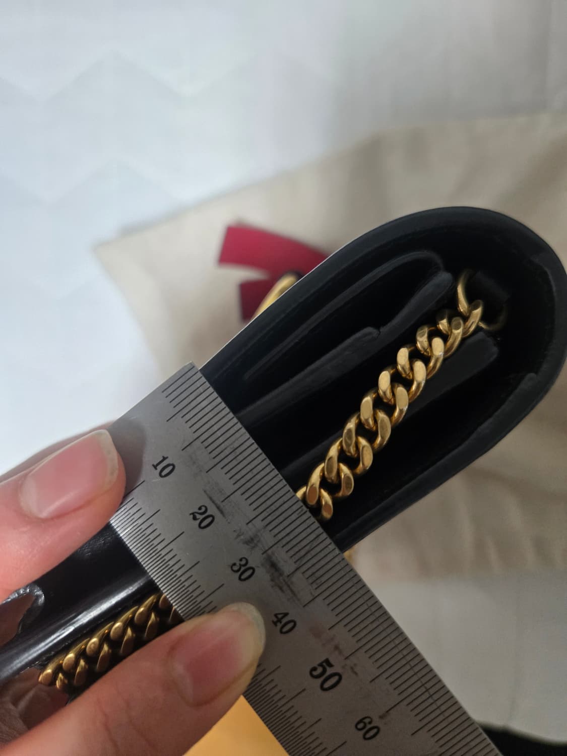 발렌티노 V링 리본 크로스 미니백 상품이미지8