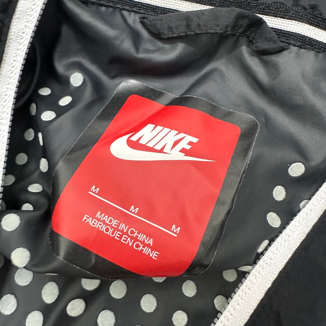 NIKE 나이키 여성 윈드러너 바람막이 자켓 블랙 M 상품이미지4