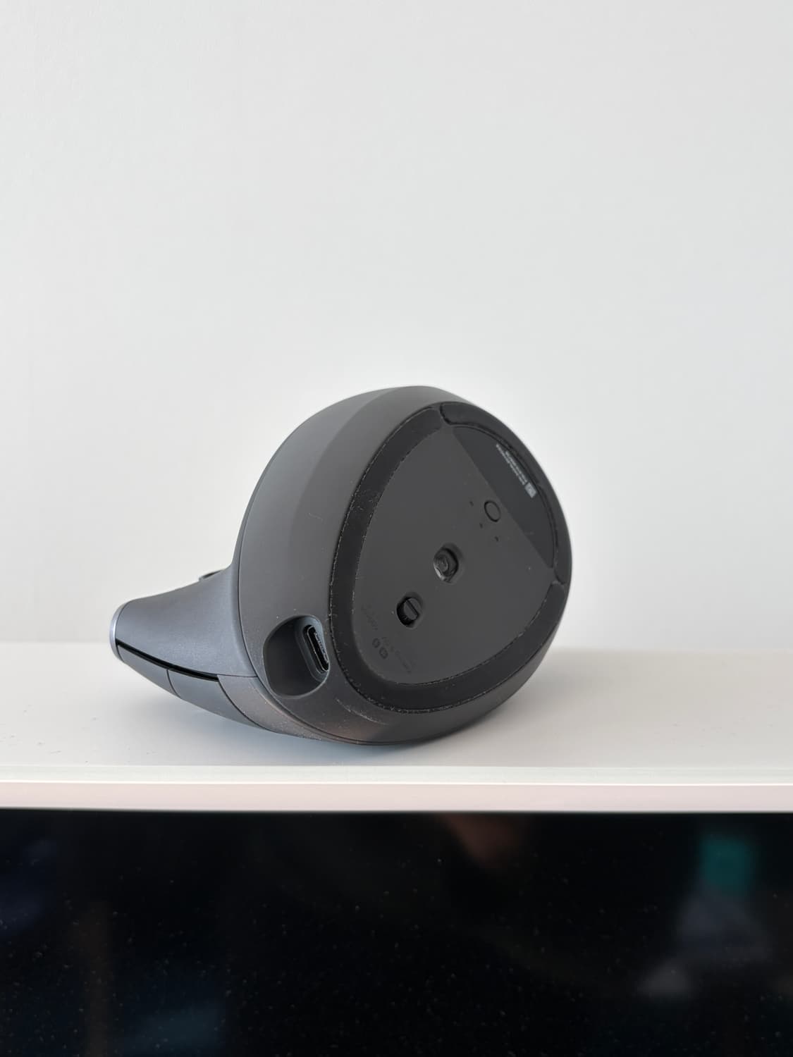 로지텍 MX VERTICAL 버티컬 인체공학 블루투스 무선 마우스 상품이미지4