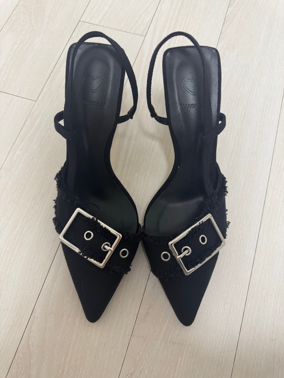 블랙업 슈린 버클 스틸레토힐 블랙 235 상품이미지3