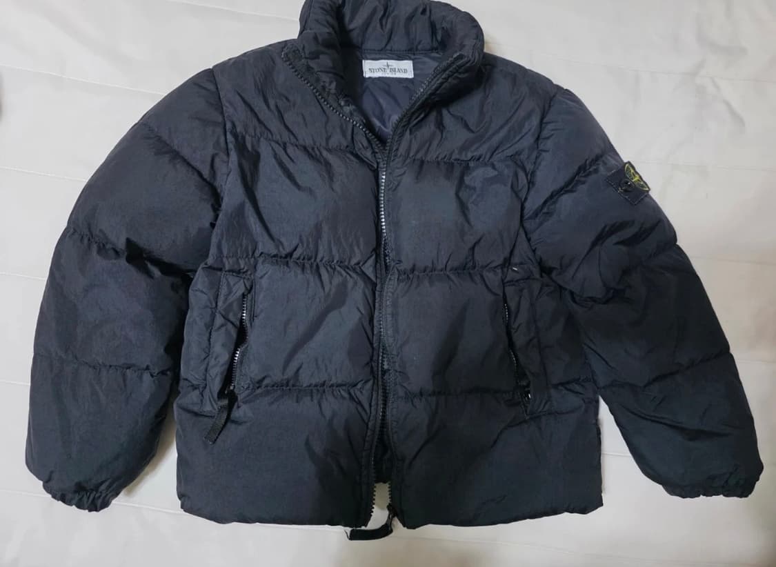 스톤아일랜드 블랙 다운 재킷 116 (6Y) 상품이미지1