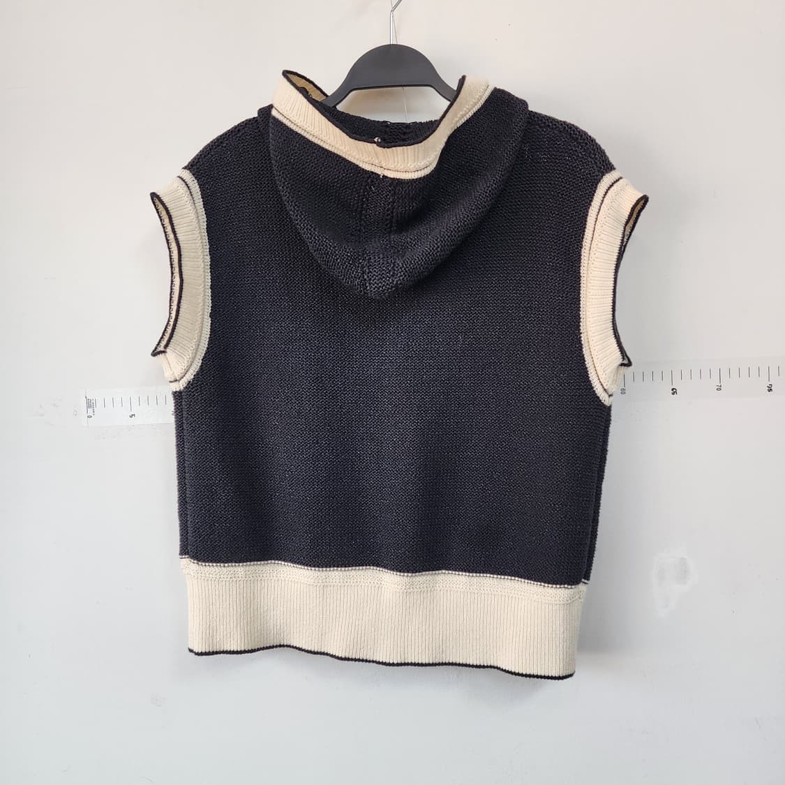 SJ 와니 후드 니트 조끼 블랙 상품이미지3