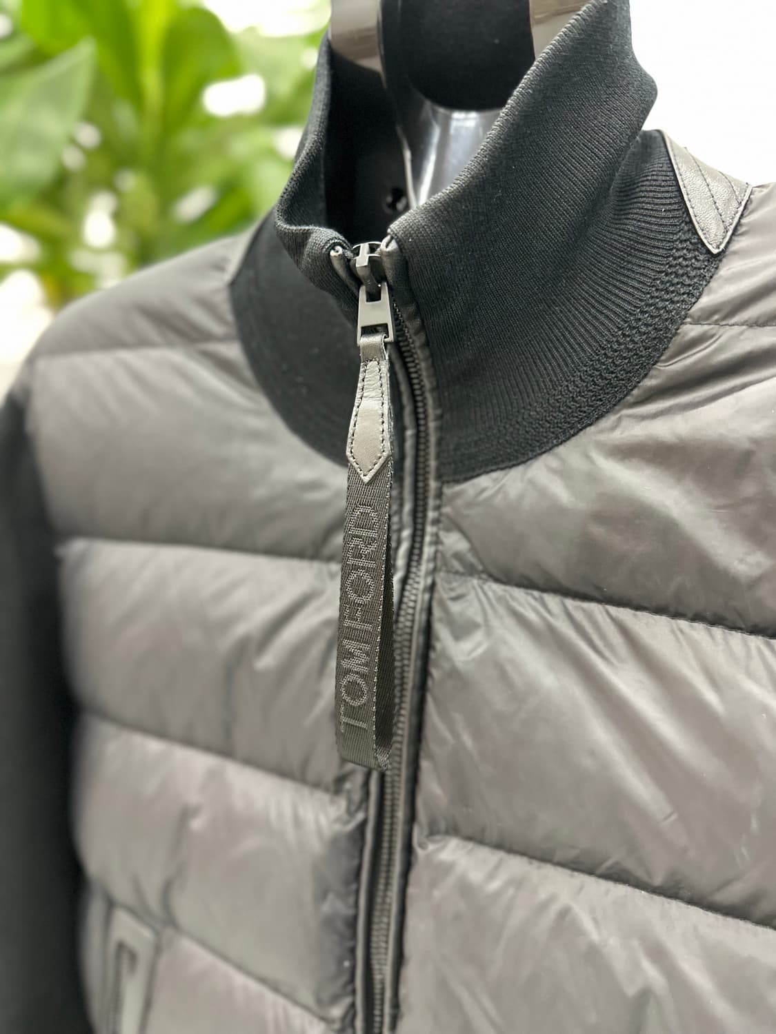 톰포드 울블렌드 니트패딩 48 상품이미지2