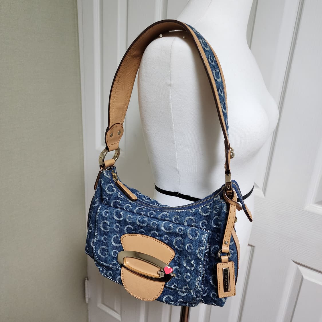 상태굿) 게스 숄더백 상품이미지1