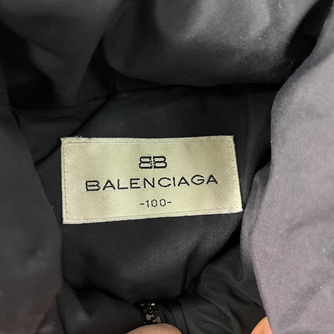 105 발렌시아가 골프 구스다운 패딩 상품이미지3