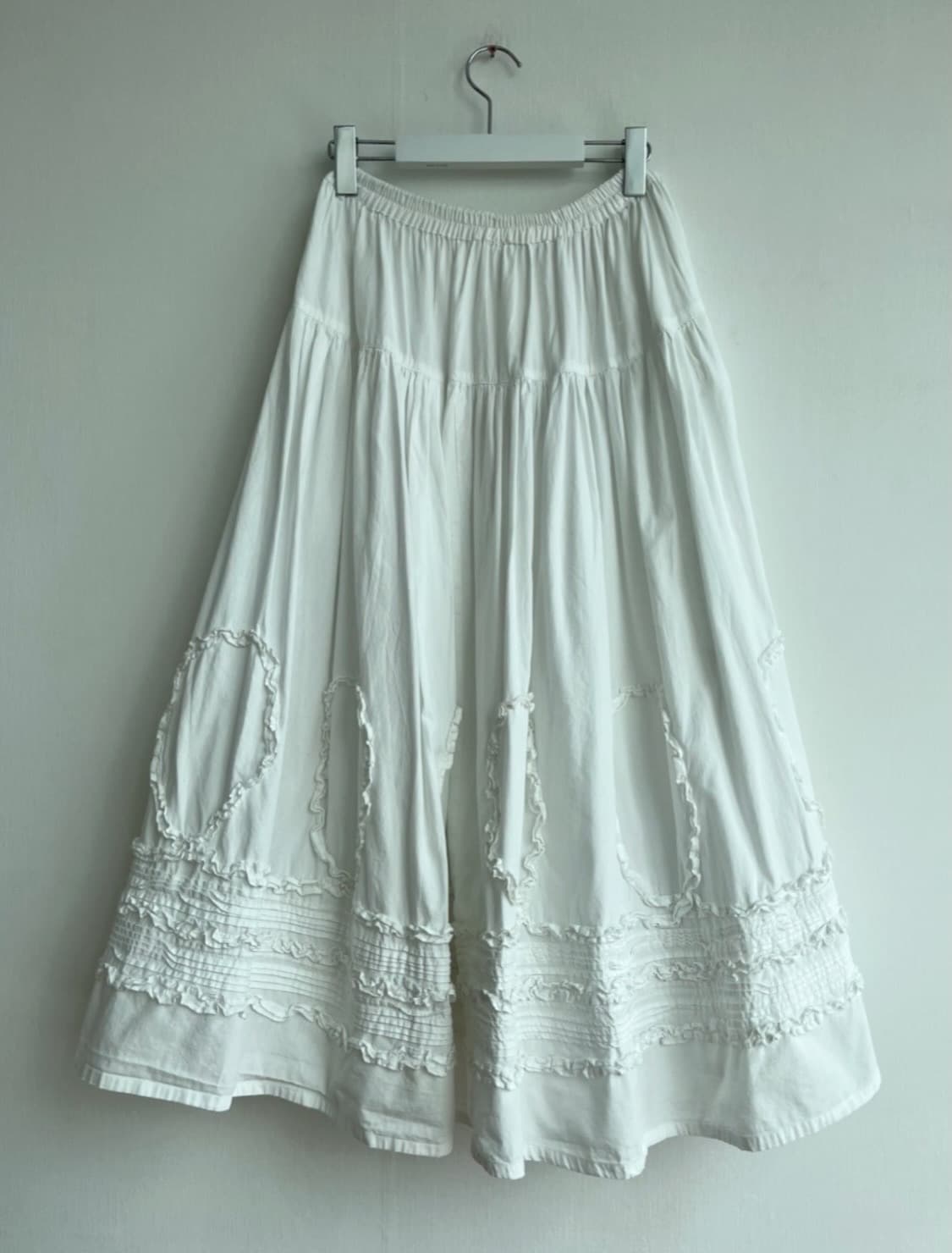 MECHLIN 화이트 코튼 프릴 버튼 롱 스커트 상품이미지4