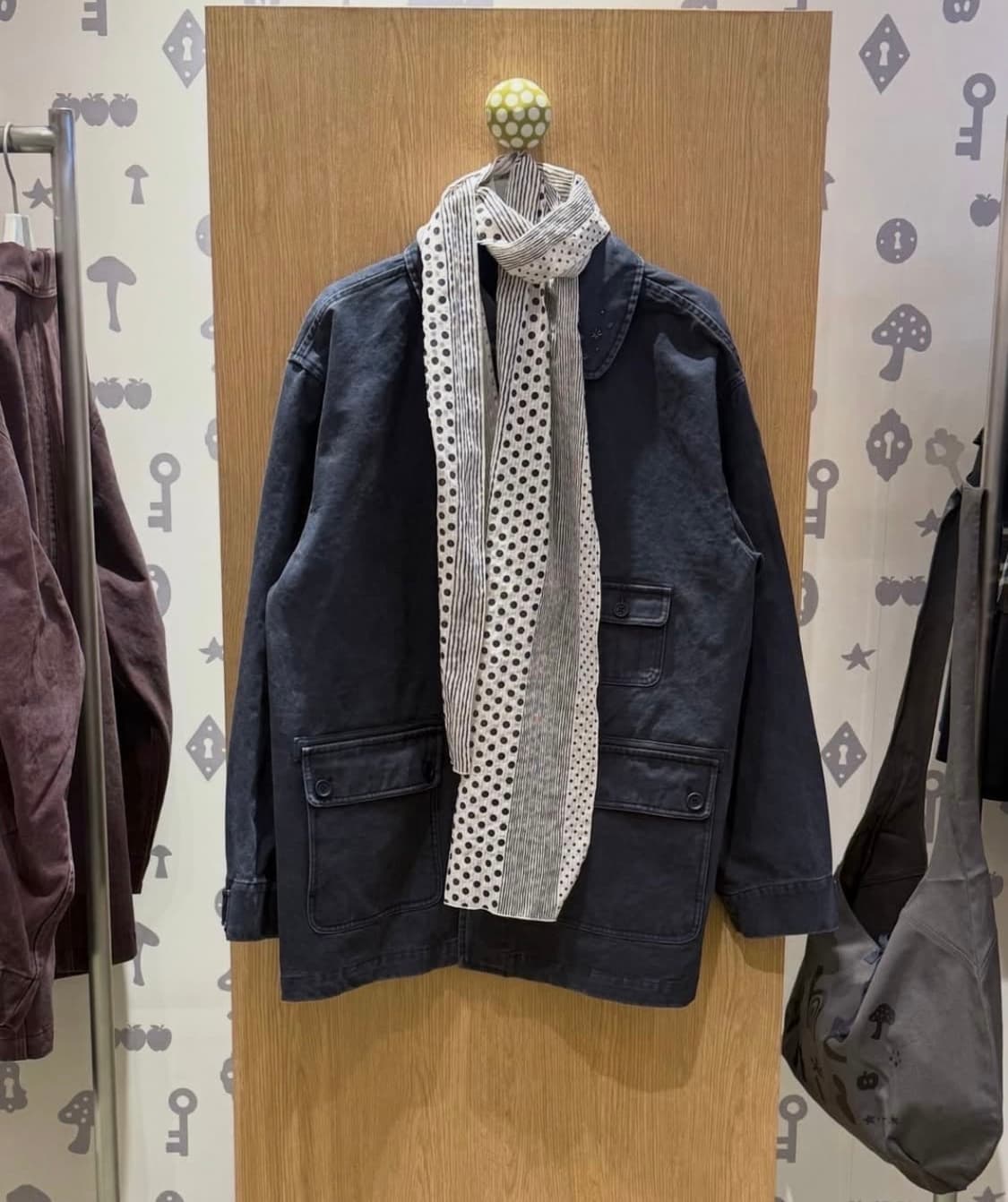 오헤시오 도트 머플러 상품이미지1