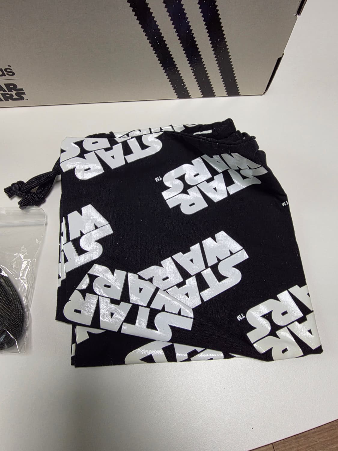 아디다스 슈퍼스타80s 스타워즈 콜라보 (새상품) 상품이미지4